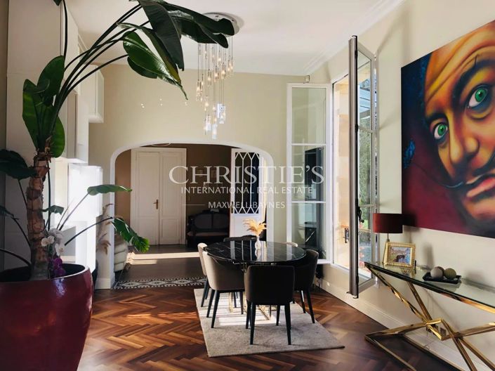 Image No.3-6 Bed House for sale