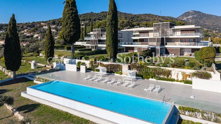 Image No.1-3 Bed Apartment for sale