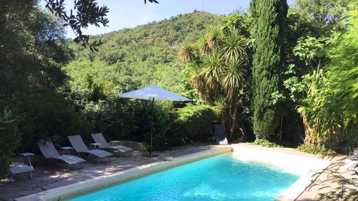 Image No.1-5 Bed House for sale