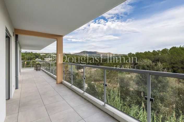 Image No.10-Appartement de 3 chambres à vendre à Valbonne