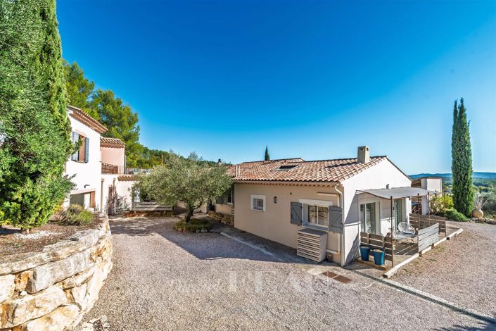 Image No.7-7 Bed House for sale