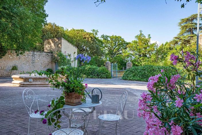 Image No.12-17 Bed House for sale