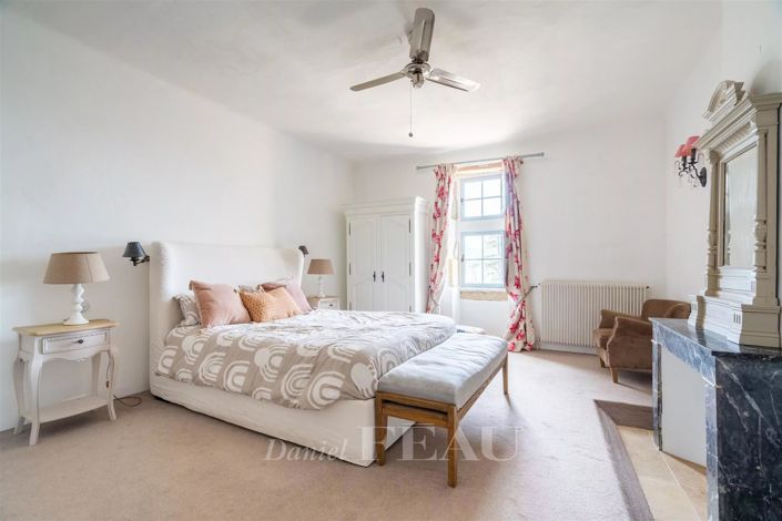 Image No.14-17 Bed House for sale