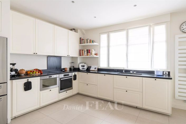 Image No.13-Appartement de 5 chambres à vendre à Neuilly-sur-Seine