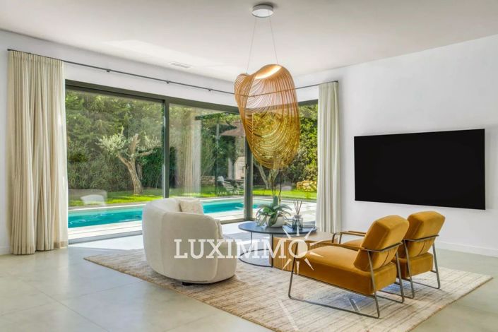 Image No.4-4 Bed House for sale