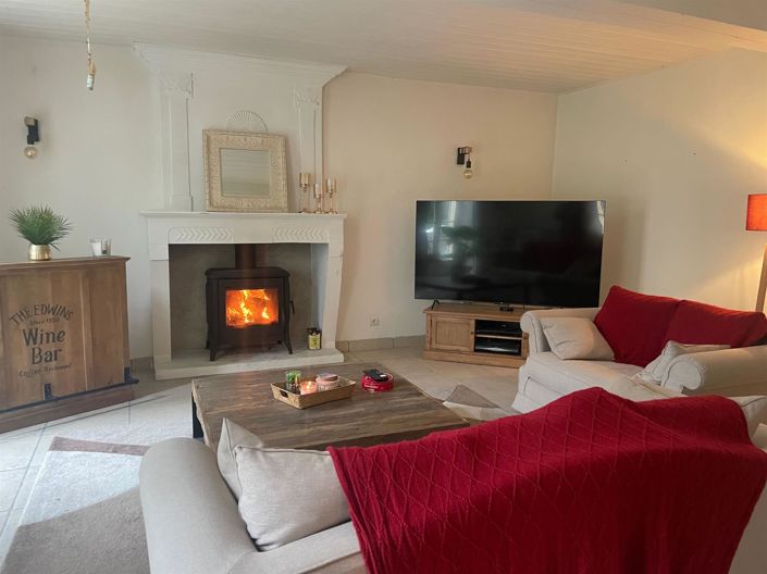 Image No.9-5 Bed House for sale