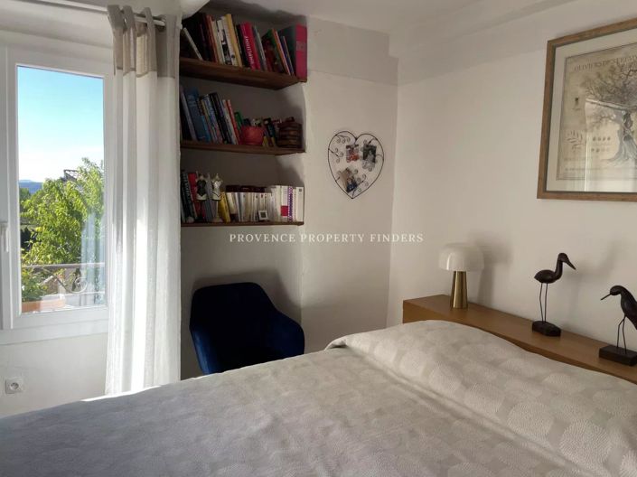 Image No.10-4 Bed House for sale