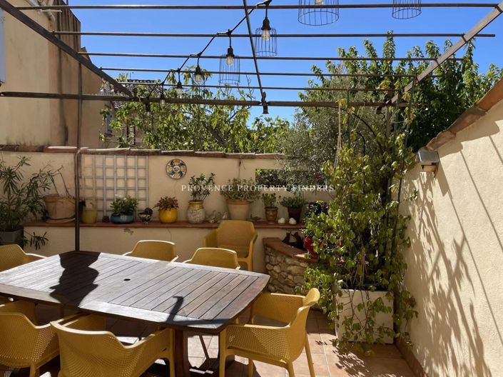 Image No.15-4 Bed House for sale