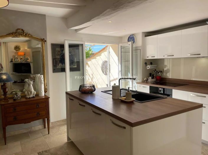 Image No.3-4 Bed House for sale