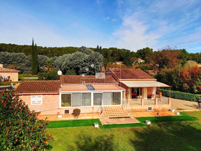 Image No.1-4 Bed House for sale