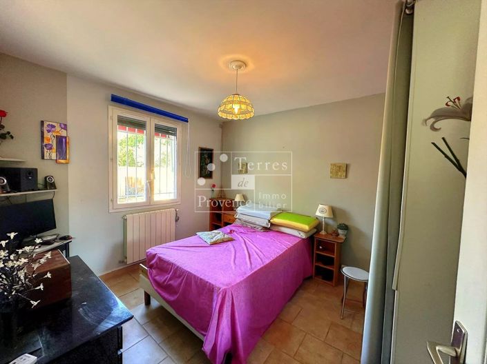 Image No.8-4 Bed House for sale