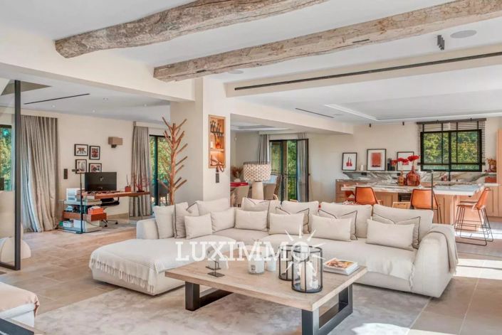 Image No.4-5 Bed House for sale