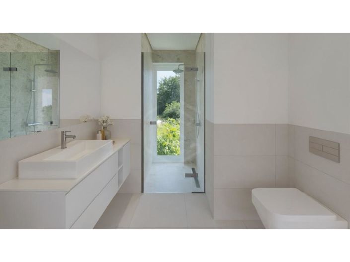 Image No.12-2 Bed House for sale