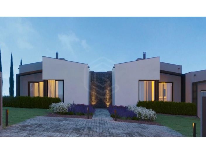 Image No.4-2 Bed House for sale