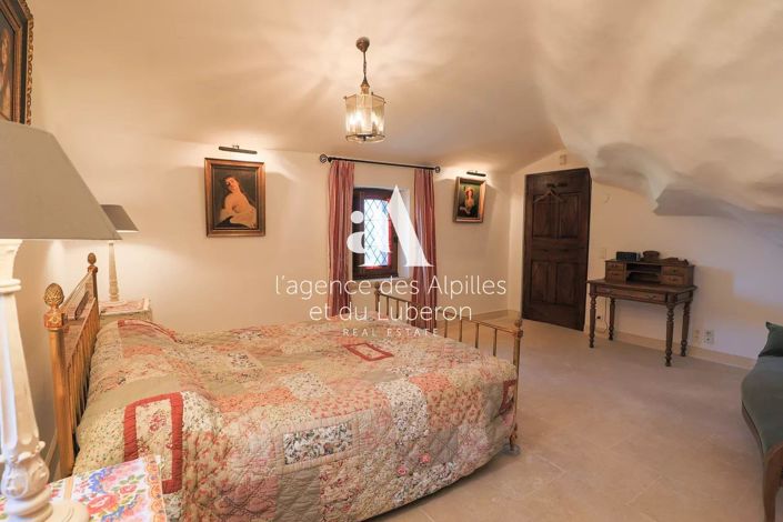 Image No.12-4 Bed House for sale