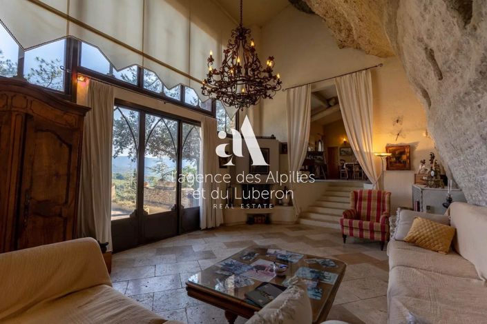 Image No.6-4 Bed House for sale