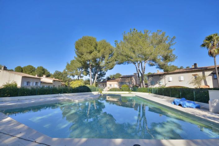 Image No.15-4 Bed House for sale