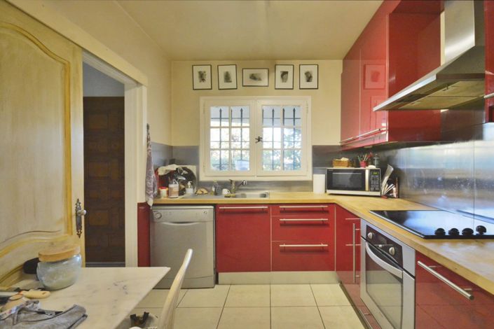 Image No.6-4 Bed House for sale