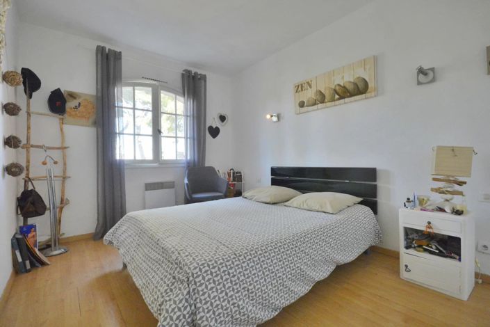 Image No.7-4 Bed House for sale