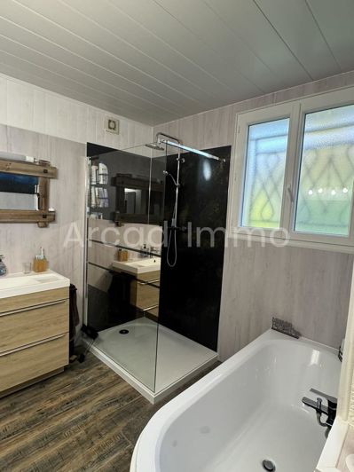 Image No.7-4 Bed House for sale