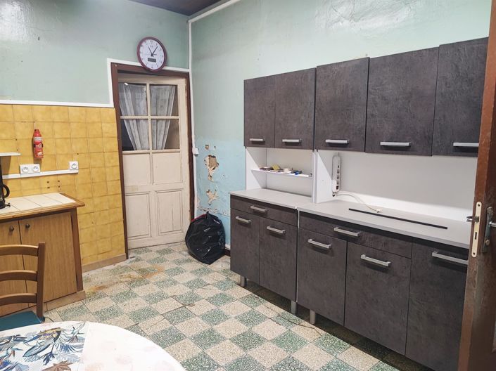 Image No.14-3 Bed House for sale