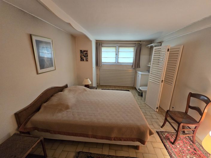 Image No.11-4 Bed House for sale