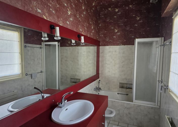 Image No.13-4 Bed House for sale