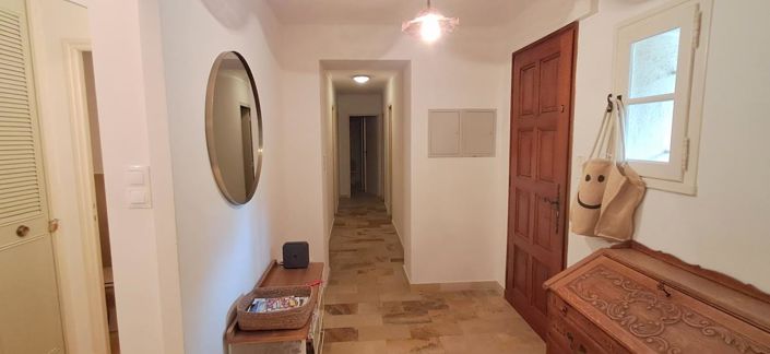 Image No.17-4 Bed House for sale