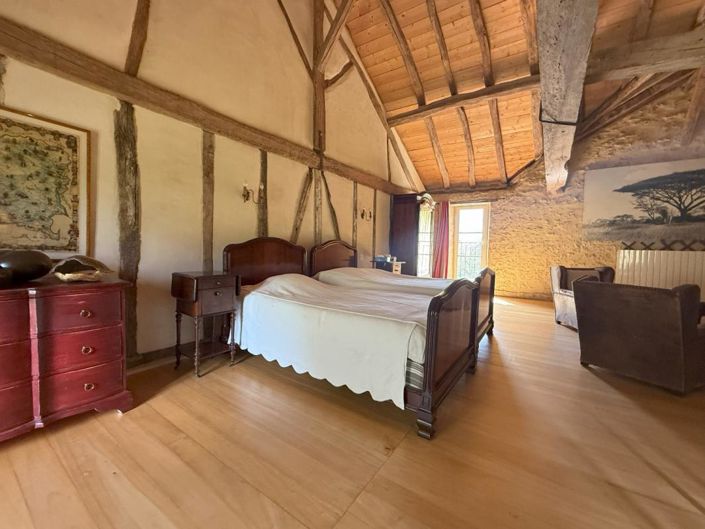 Image No.14-7 Bed House for sale