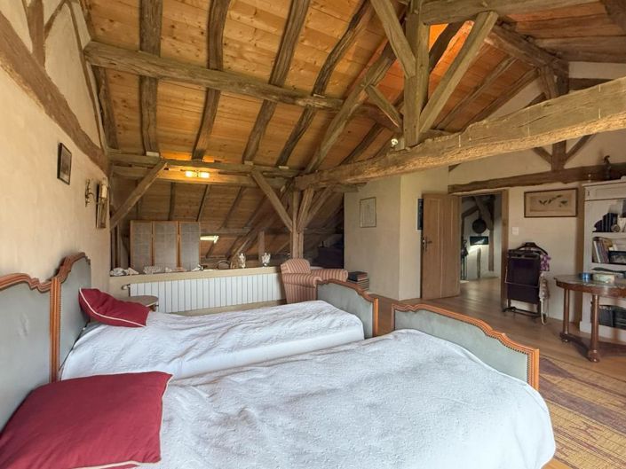 Image No.17-7 Bed House for sale