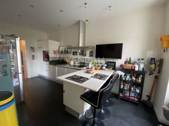 Image No.10-4 Bed House for sale