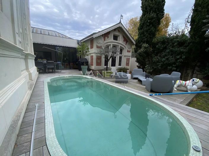 Image No.3-4 Bed House for sale