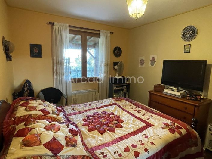 Image No.8-3 Bed House for sale