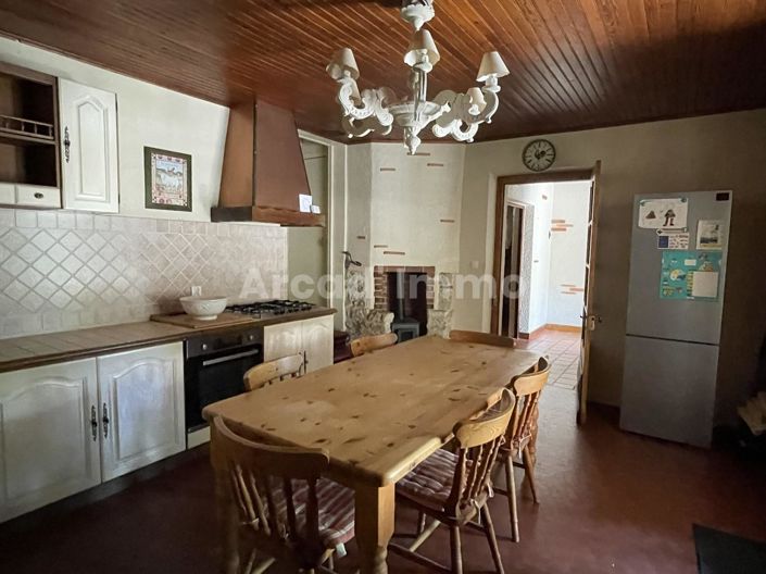 Image No.3-5 Bed House for sale