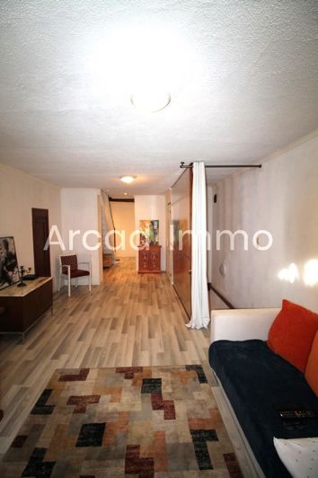 Image No.2-4 Bed House for sale