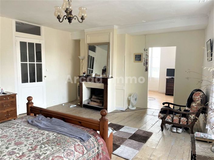 Image No.9-3 Bed House for sale