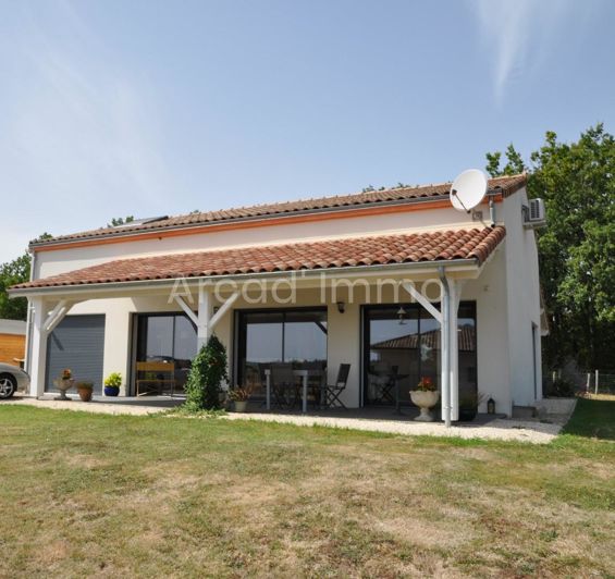 Image No.1-3 Bed House for sale