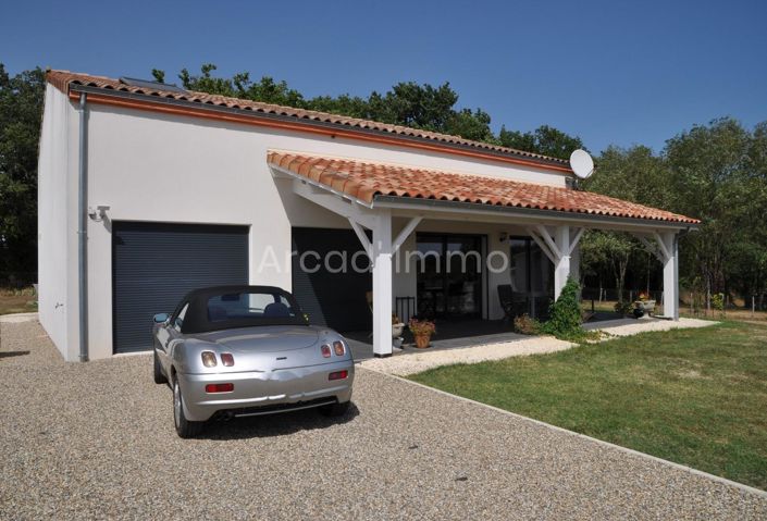 Image No.2-3 Bed House for sale