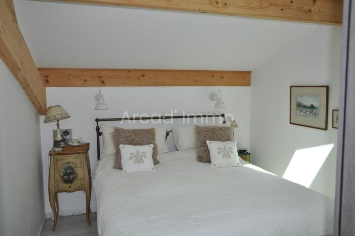 Image No.6-3 Bed House for sale