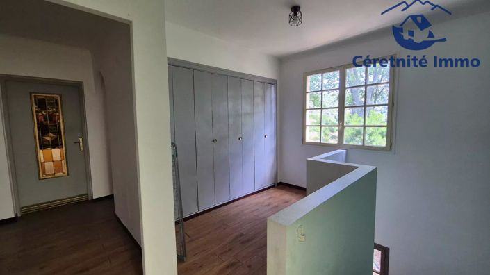 Image No.17-4 Bed House for sale