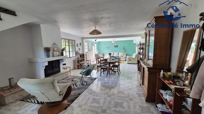 Image No.3-4 Bed House for sale