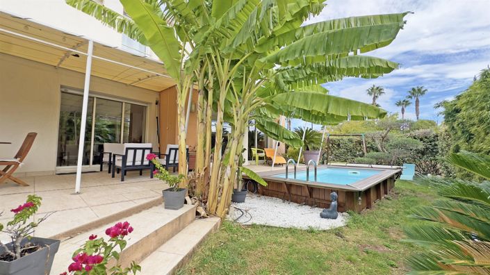 Image No.14-3 Bed House for sale