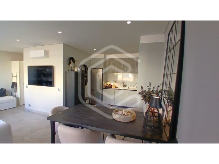 Image No.10-1 Bed Apartment for sale