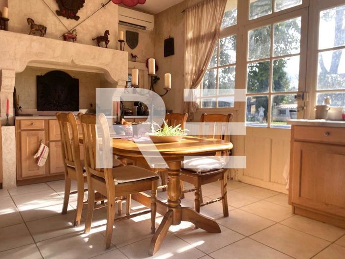 Image No.3-5 Bed House for sale