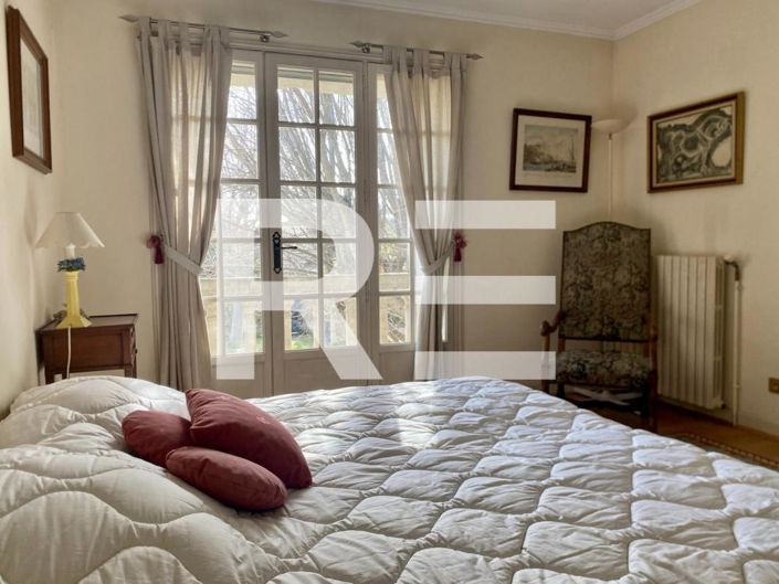 Image No.9-5 Bed House for sale