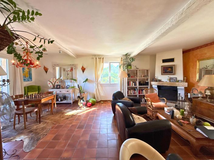 Image No.5-Maison de 5 chambres à vendre à Peymeinade