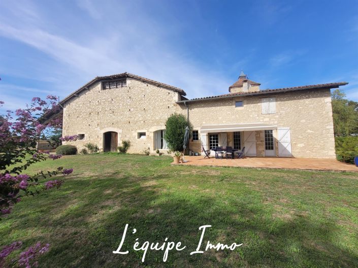 Image No.1-9 Bed House for sale