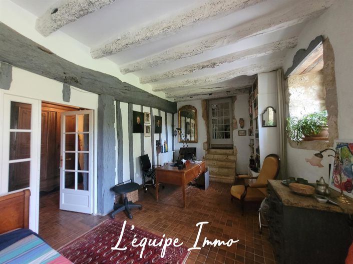 Image No.5-9 Bed House for sale