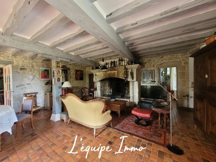 Image No.7-9 Bed House for sale