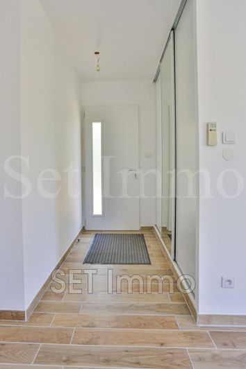 Image No.8-Maison de 4 chambres à vendre à Uzès